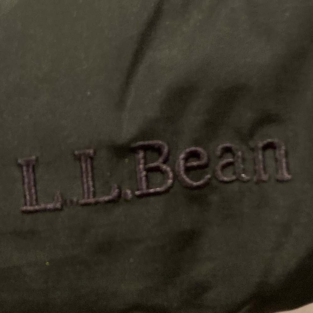 L.L. Bean Kids Black Down Jacket hooded size S - Picture 15 of 17